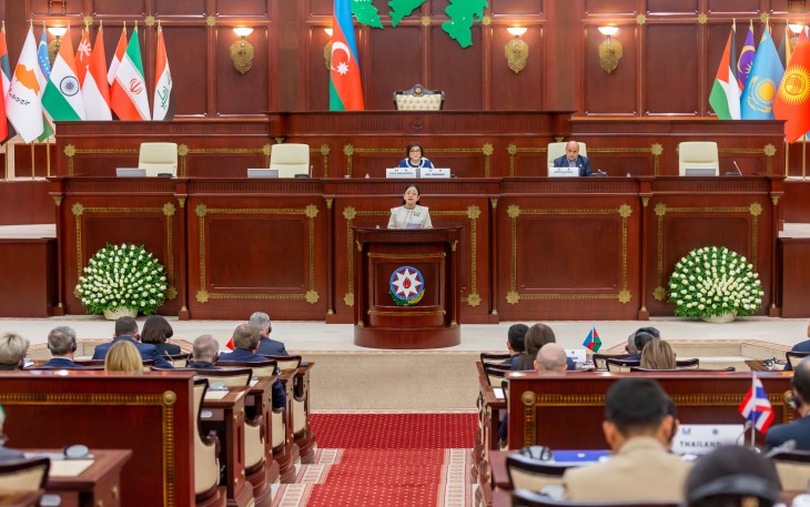 Ketua DPR Puan Maharani berbicara dalam Konferensi Tingkat Tinggi (KTT) ke-15 forum parlemen negara-negara di Asia atau Asian Parliamentary Assembly (APA) yang digelar di Baku, Azerbaijan