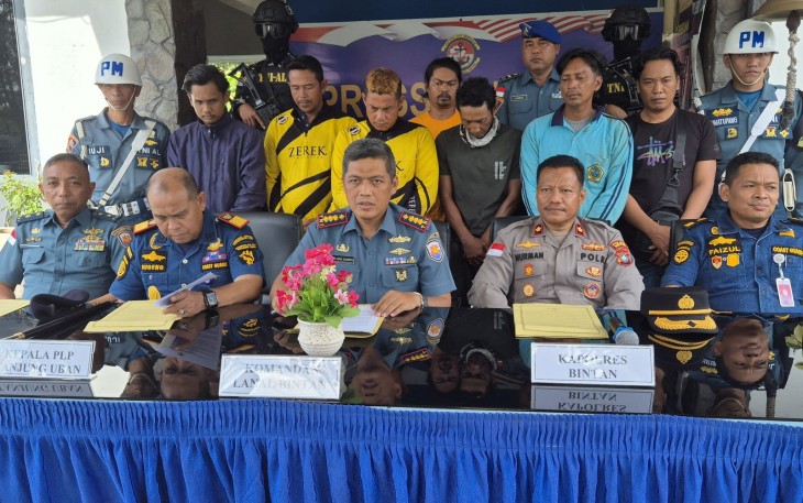 Tim F1QR TNI AL Berhasil Amankan PMI Non Prosedural di Selat Riau 