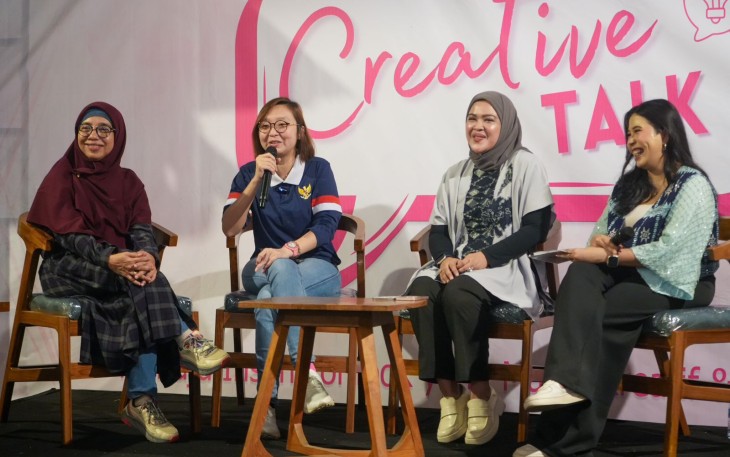  Wamenekraf Irene Umar dorong peran strategis perempuan dalam ekraf lewat Creative Talk bersama Lombok Womenpreneur Club, Acibara Coffee, Lombok, Jumat (9/5/2025)
