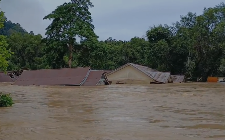 Pasca banjir, rumah warga terendam