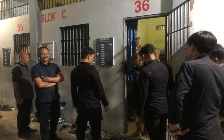 Lapas Kelas IIA Banda Aceh saat Razia di Blok Hunian
