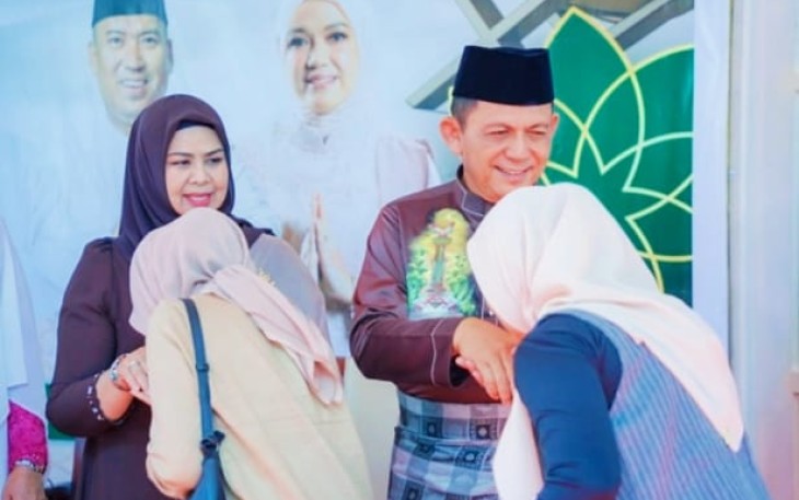 Gubernur Ansar saat Sambut Hangat Warga dalam Gelar Griya Idul Fitri 2026