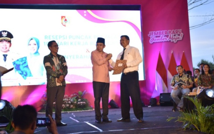 Ketua Persatuan Penggerak ASN P3K Kabupaten Jember Trio Saputra menyampaikan apresiasi kepada Bupati Jember Muhammad Fawait atas perhatian terhadap kesejahteraan guru P3K, khususnya terkait kelancaran pembayaran gaji, tunjangan, dan sertifikasi tenaga pendidik di Kabupaten Jember.