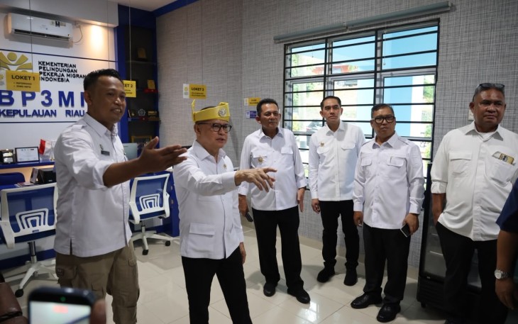 Menteri P2MI saat Tinjau BP3MI Kepri