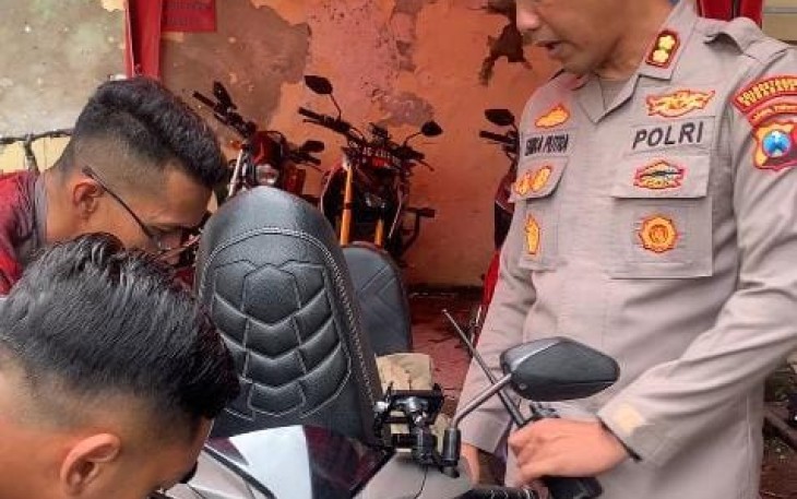Polrestabes Surabaya Berbagi Alarm Motor Gratis Cegah Curanmor dari Hulu
