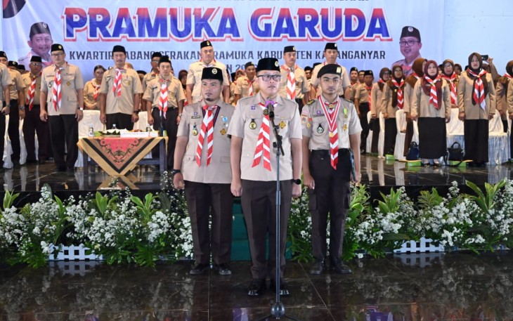 Acara pelantikan dan penyematan tanda penghargaan bagi para Pramuka Garuda Kwarcab Gerakan Pramuka Karanganyar 2026,di Gedung Wanita Karanganya, Kamis (29/1/2026)
