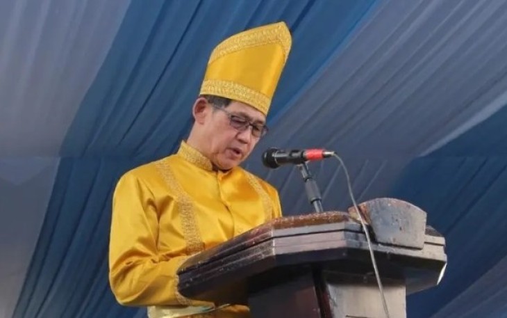 Wali Kota Bitung, Hengky Honandar