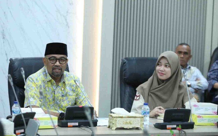 Wakil Ketua III DPRD Kota Batam saat Terima Audiensi Mahasiswa Kedokteran Uniba