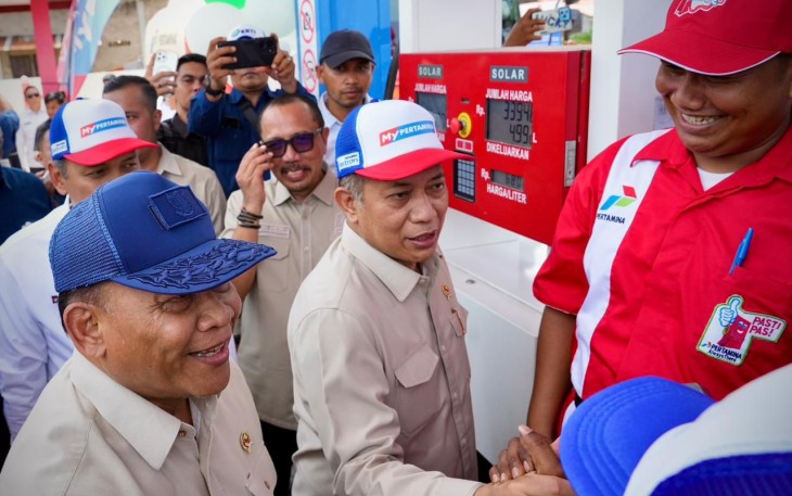 Menteri Koperasi (Menkop) Ferry Juliantono Resmikan SPBU Nelayan Berbasis Koperasi di Aceh Selatan