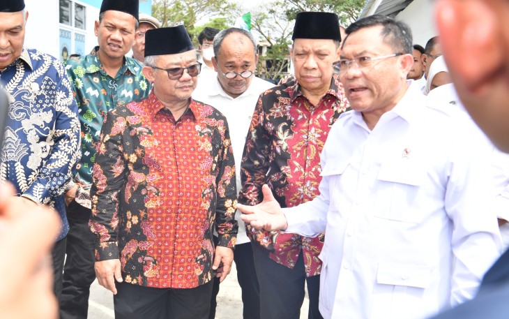 Abdul Mu'ti dalam peresmian Satuan Pelayanan Pemenuhan Gizi (SPPG) di Kampus 4 Universitas Muhammadiyah Sumatera Utara, Medan, Senin (16/2).