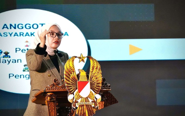 Wamenkop Farida Farichah 