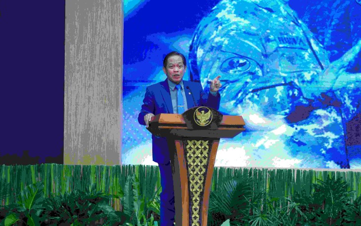 Menteri LH Hanif Faisol Nurofiq