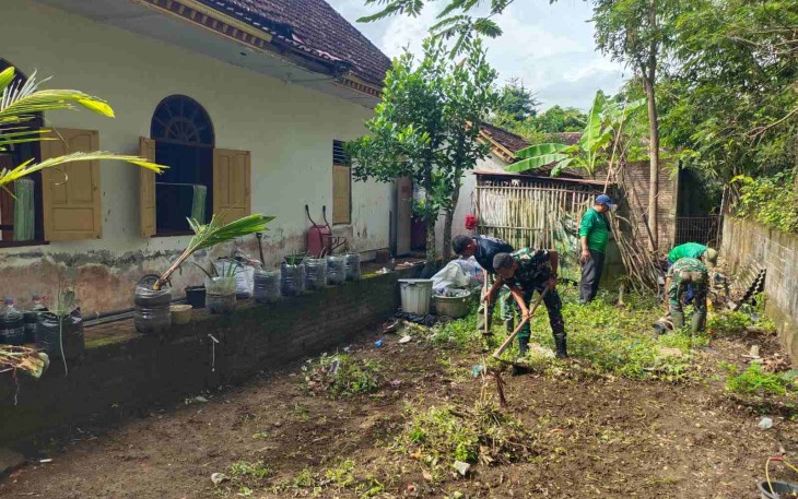 Bersihkan lingkungan 