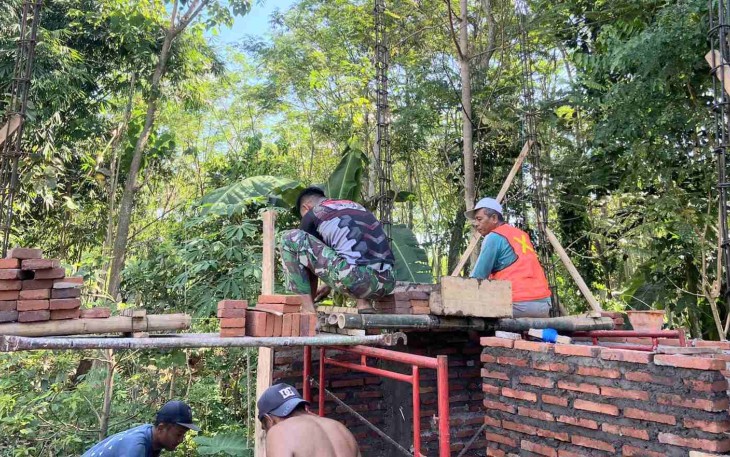 Pembangunan musholla Baiturrohim Desa Brage