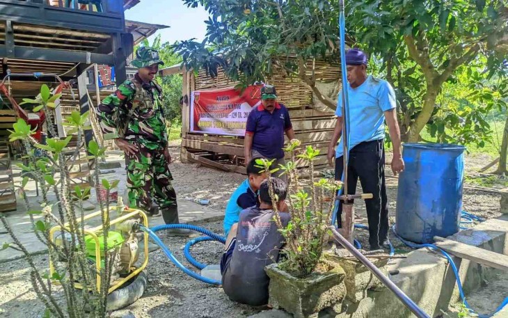 Pengerjaan sumur bor di Desa Tanra Tuo