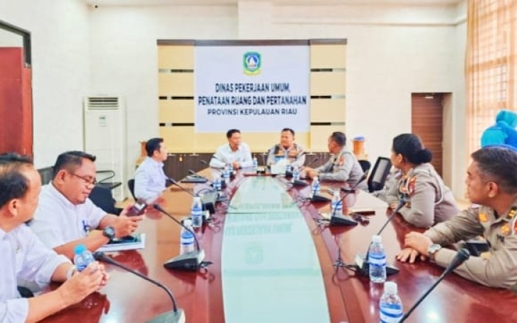 Pertemuan di Ruang Rapat Dinas PUPP Kepri, Gedung C1, Komplek Pemerintahan Provinsi Kepri