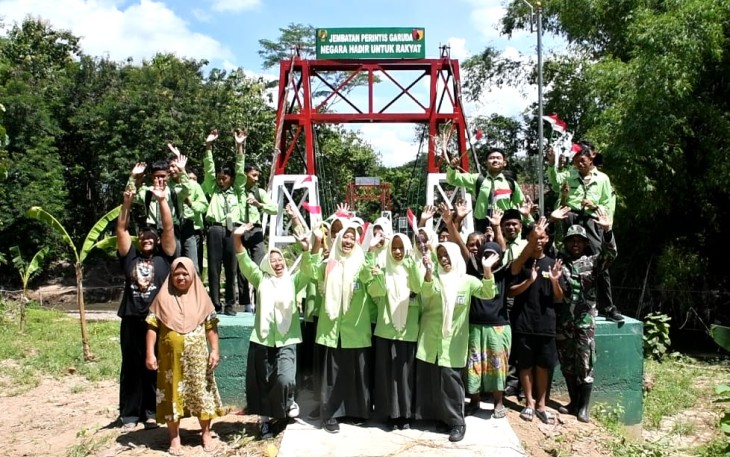 Ungkapan terima kasih dibangunnya jembatan perintis garuda