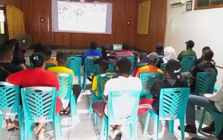 Nobar Piala Dunia dan Makan Bersama, Koramil 1710-02/Timika Perkuat Kemanunggalan TNI-Rakyat
