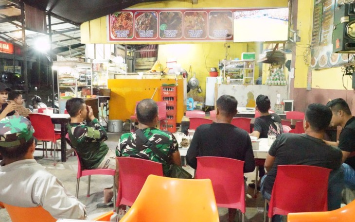 Korem 023/KS Gelar Nobar Gembira Piala Dunia Bersama Masyarakat di Tiga Lokasi 
