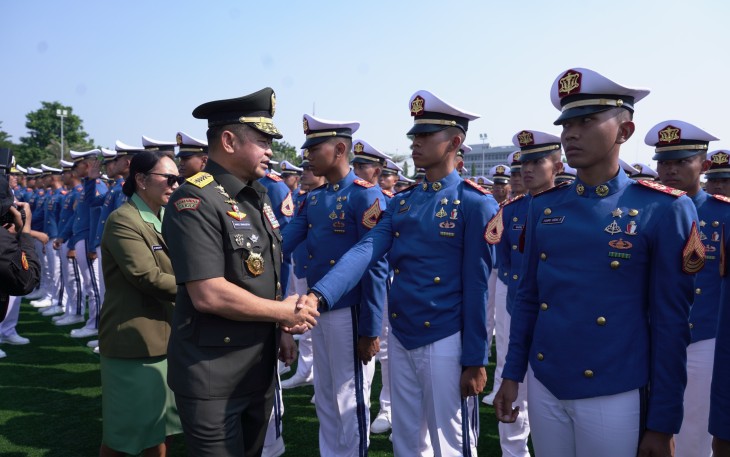 Kepala Staf Angkatan Darat (Kasad) Jenderal TNI Maruli Simanjuntak, M.Sc., menghadiri Upacara Penutupan Pendidikan Calon Perwira Remaja (Capaja) Taruna Akademi TNI yang dipimpin Panglima TNI Jenderal TNI Agus Subiyanto di Markas Besar (Mabes) TNI, Cilangkap, Jakarta Timur, Kamis (16/7/2026)