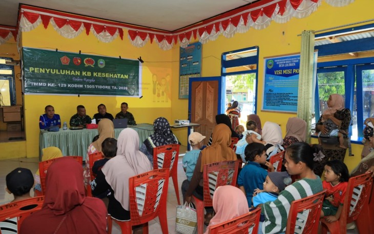 TMMD ke-129 Kodim 1505/Tidore Hadirkan Penyuluhan KB Kesehatan bagi Masyarakat
