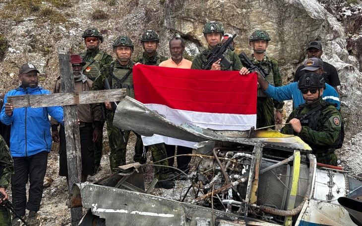 Panglima Kogabwilhan III Tinjau Evakuasi Bangkai Pesawat Pilatus di Balinggama