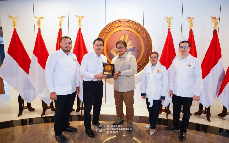 Azis Syamsuddin saat audiensi dengan Wakil Menteri Transmigrasi Viva Yoga Mauladi di Gedung Makarti, Kantor Kementerian Transmigrasi (Kementrans), Kalibata, Jakarta