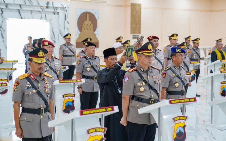 Polda Jateng Gelar Sertijab Terhadap 6 PJU dan 16 Jabatan Kapolres Jajaran