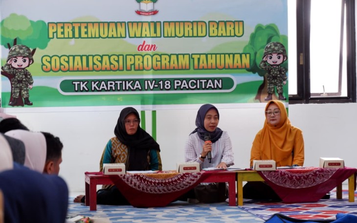 Ketua Persit KCK. Cab. XV Dim Pacitan Beri Perhatian Ajaran Baru