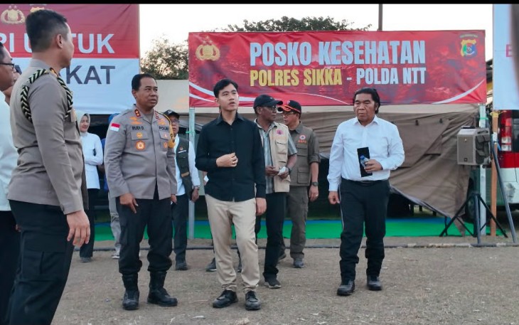 Polda NTT Dampingi Wapres Gibran dari Sekolah hingga Tenda Pengungsian, Pastikan Korban Gempa Terlayani