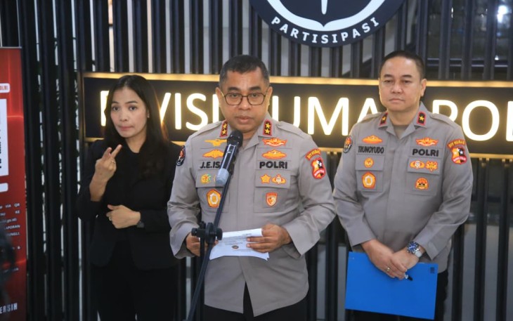 Kadivhumas Polri, Johnny Eddizon Isir, dalam doorstop yang digelar di Divhumas Polri, Rabu (25/2/2026)