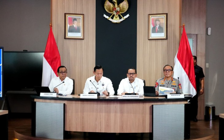 Konferensi pers kesiapan arus mudik Lebaran 2026 dan pengamanan nasional yang digelar di Kantor Staf Presiden, Rabu (11/3)