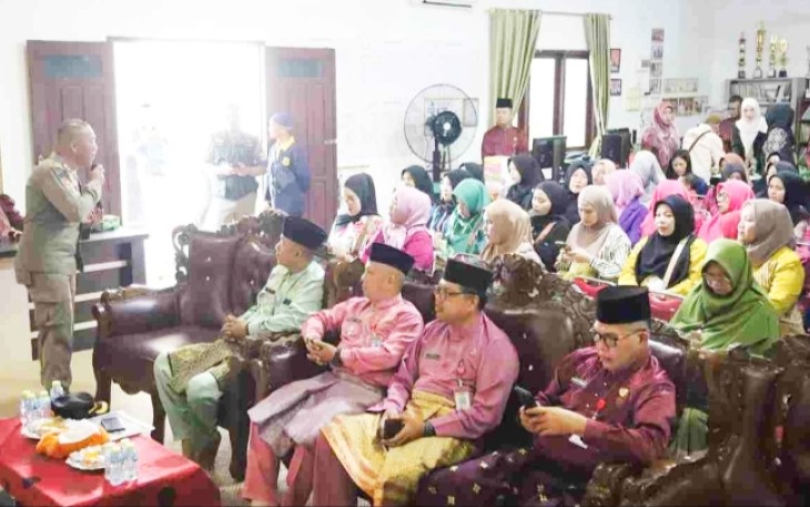 Kepala Bidang Ketertiban Umum dan Ketenteraman Masyarakat Satpol PP Tanjungpinang, Irwan Yacub, pada peringatan Hari Posyandu Nasional 2026 di Kelurahan Bukit Cermin, Rabu (29/4)
