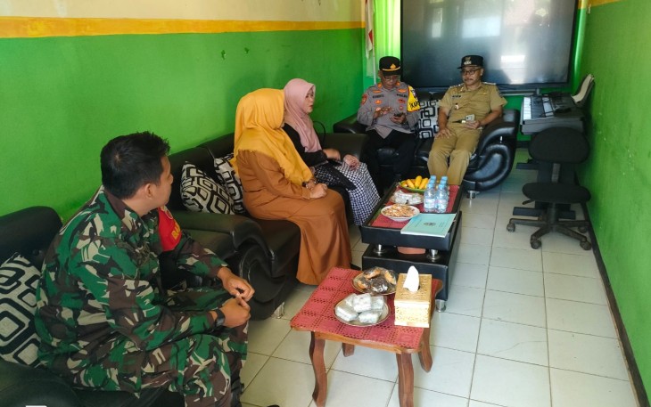 Babinsa Koramil 0801/07 Ngadirojo Lakukan Komsos