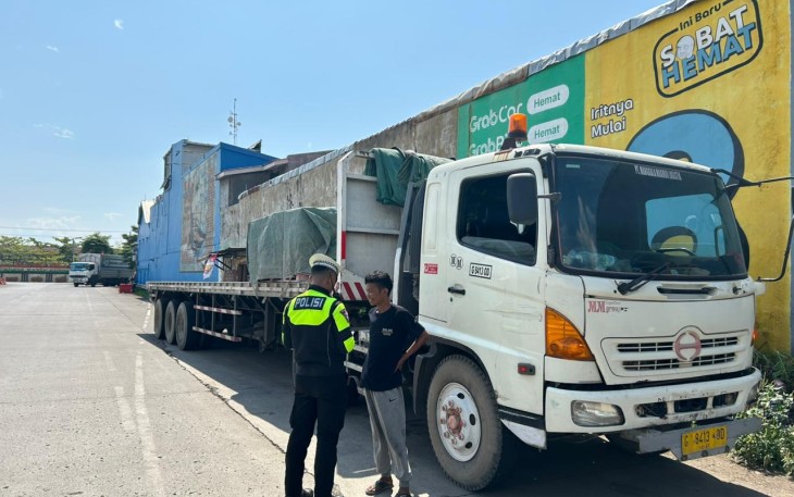 Korlantas Polri Laksanakan Penegakan Hukum Pembatasan Operasional Angkutan Barang di Jalur Pantura