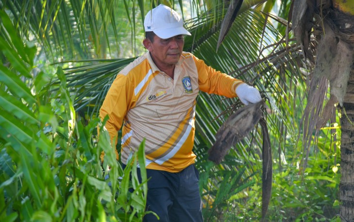 Gubernur Ansar saat Pimpin Gotong Royong di Pulau Penyengat