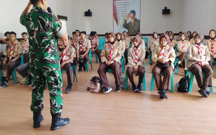 Komando Distrik Militer (Kodim) 0315/Tanjungpinang secara resmi membuka kegiatan Kader Komponen Cadangan Republik Indonesia (KKRI) Gelombang IV Tahun 2026 dengan melibatkan sebanyak 100 siswa-siswi SMAN 2 Tanjungpinang, Sabtu (14/02/2026)