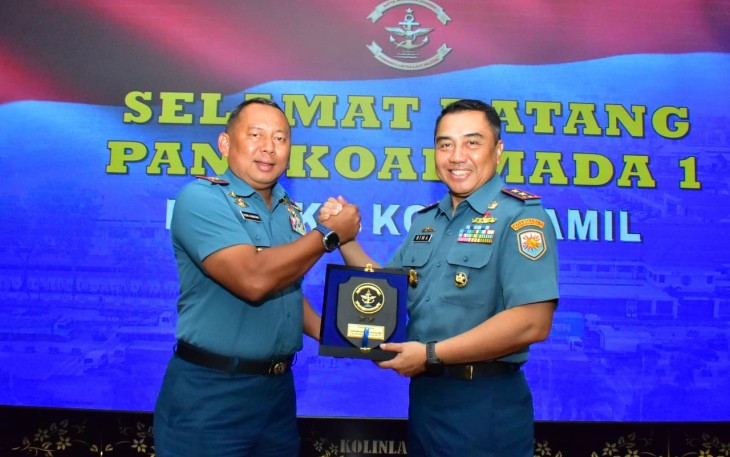 Pangkolinlamil saat Terima Courtesy Call dari Pangkoarmada I di Gedung Laut Nusantara, Mako Kolinlamil, Tanjung Priok, Jakarta Utara, Rabu (14/01).