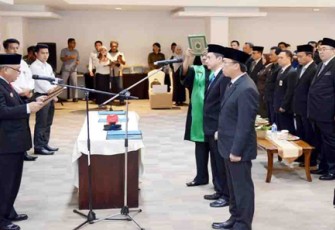 Pelantikan Direktur Umum dan Direktur Pemasaran Bank Bengkulu, Rabu (01/03/2017).