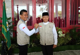 Plt Gubernur Rohidin Mersyah Sabtu pagi menerima tim Ekspedisi Jalur Darat 34 Gubernur