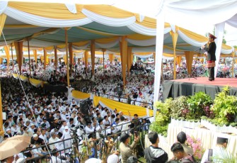 Ustaz Abdul Somad (UAS) diantara ribuan jemaah