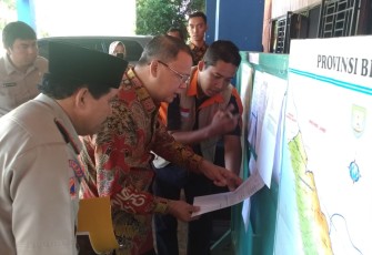 Gubernur Bengkulu Rohidin Mersyah Pantau Informasi Update Di Posko Terpadu 