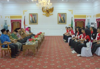 Gubernur Bengkulu Berbagi Kiat Muda Melestarikan Bahasa Persatuan