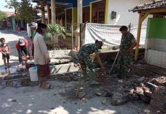 Para Santri Pondok Pesantren "Apik" Bantu Doa dan Ikut Sukseskan Satgas TMMD Kodim Demak