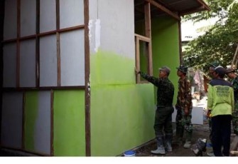 Tinggal Finishing TNI Optimis Rehab  Rumah Tiyanah Rampung