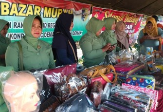 Sukses TMMD Kalikondang Tak Terlepas Dari Peran Para Istri Satgas 