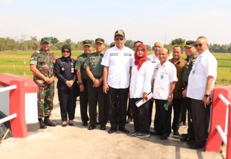 Komisi I DPR RI dan Jendral Bintang Satu Serta Kemenhan RI Tinjau lokasi TMMD Kodim Klaten