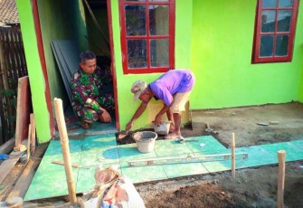 Kepedulian Kodim 0713/Brebes rehab RTLH Nenek Kalimah  
