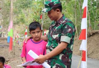 Sertu Mulyono Motivasi Anak-anak Ingin Jadi TNI