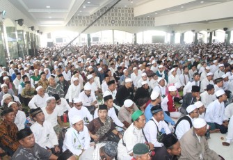 Ikhtiar Mencari Ridlo Illahi Diikuti 50 Ribu Peserta